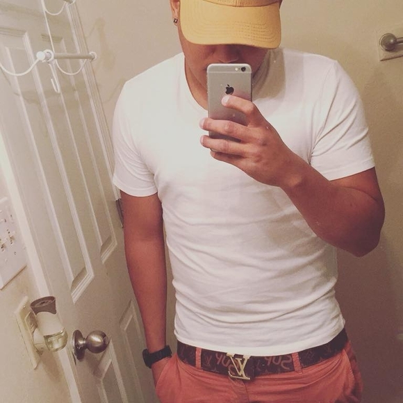 Meet your Posher, Victor - Picture 1 of 1